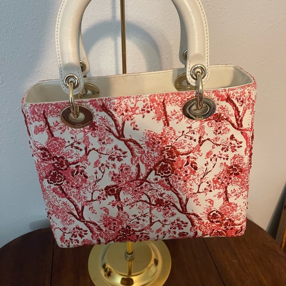 Dior Lady Dior Handbag with embroidery - Picture 3 of 8